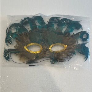Vintage Feather Sequins Masquerade Mask Teal Gold Halloween Mardi Gras cosplay